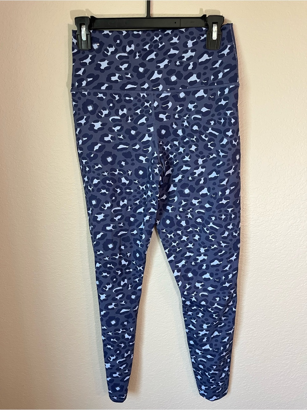 OFFLINE by Aerie Goals High Rise 7/8 Leopard Print Leggings Blue Large